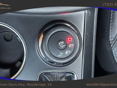 Used 2018 Ford Explorer XLT w/ Equipment Group 202A image 33