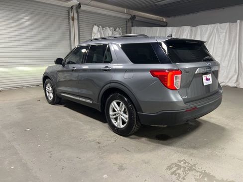 Used 2022 Ford Explorer XLT RWD image 5