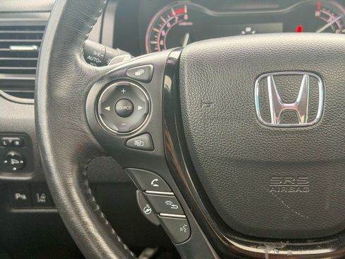 Used 2017 Honda Pilot Elite image 10