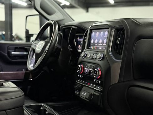 Used 2022 GMC Sierra 2500 Denali w/ Denali Ultimate Package AWD/4WD image 24