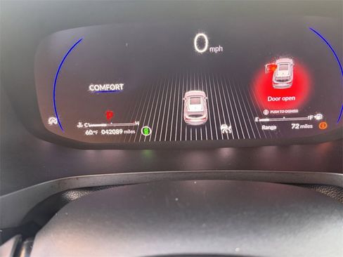 Used 2022 Acura MDX Technology image 17