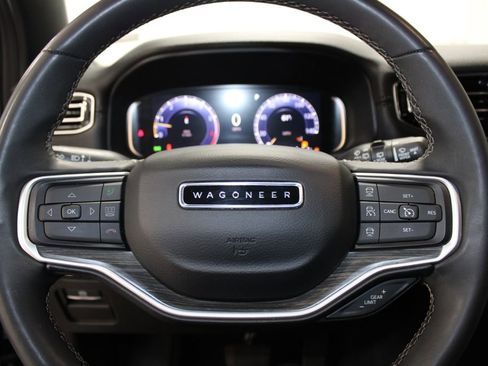 Used 2023 Jeep Wagoneer L Series III w/ Preferred Equipment Group image 48