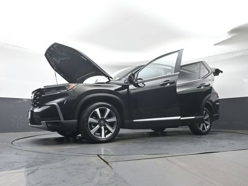 Used 2023 Honda Pilot Touring image 48