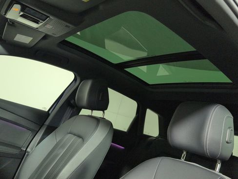 Certified 2023 Audi Q4 e-tron Premium Plus image 17