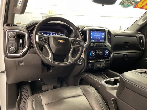 Used 2020 Chevrolet Silverado 1500 LTZ w/ LTZ Premium Package image 14