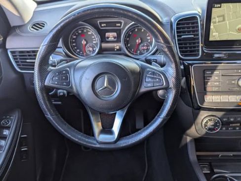 Used 2017 Mercedes-Benz GLS 550 4MATIC image 25
