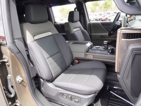New 2025 GMC Hummer EV 2X image 12