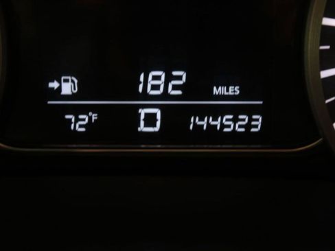 Used 2013 Nissan Sentra SR w/ Premium Pkg FWD image 16
