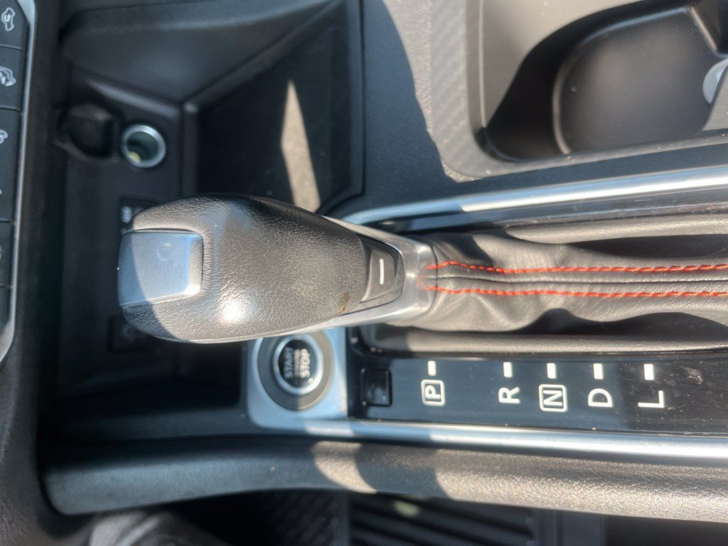 Used 2025 Nissan Sentra SR FWD image 21