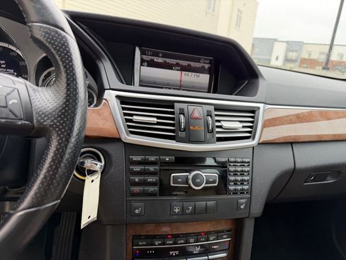 Used 2013 Mercedes-Benz E 350 Sedan image 12