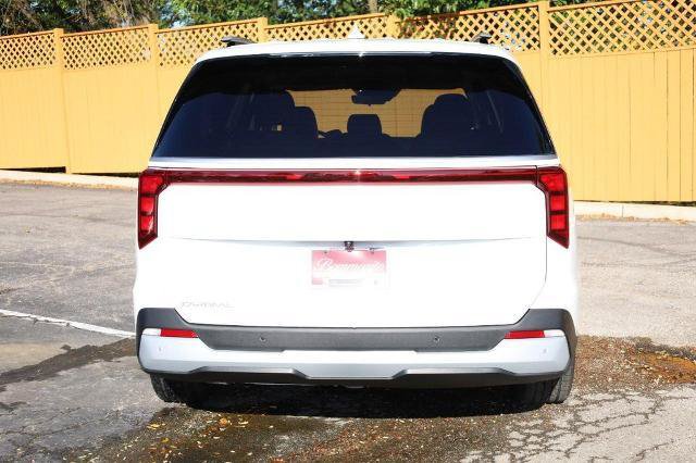 Used 2025 Kia Carnival EX FWD image 6