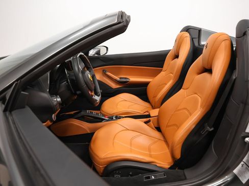 Certified 2018 Ferrari 488 Spider RWD image 71