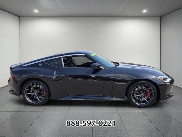 Used 2023 Nissan Z w/ Floor Mat Package (L93) RWD image 6
