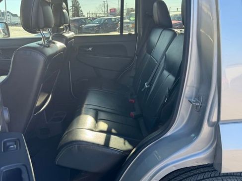 Used 2011 Jeep Liberty Sport image 17