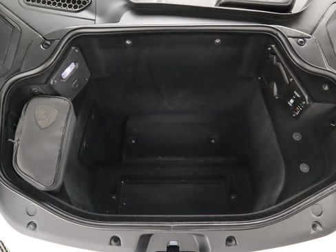 Used 2024 Lamborghini Revuelto image 25