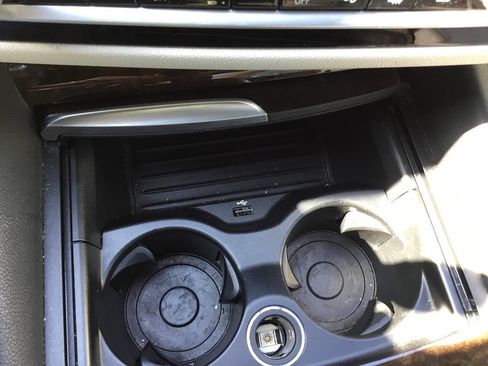 Used 2019 BMW 540i image 44