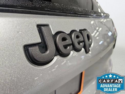 Used 2023 Jeep Compass Trailhawk AWD/4WD image 34