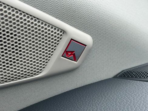 Used 2017 Nissan Titan PRO-4X w/ Pro-4x Convenience Package image 29