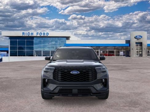 New 2026 Ford Explorer ST-Line w/ ST-Line Street Pack AWD/4WD image 6