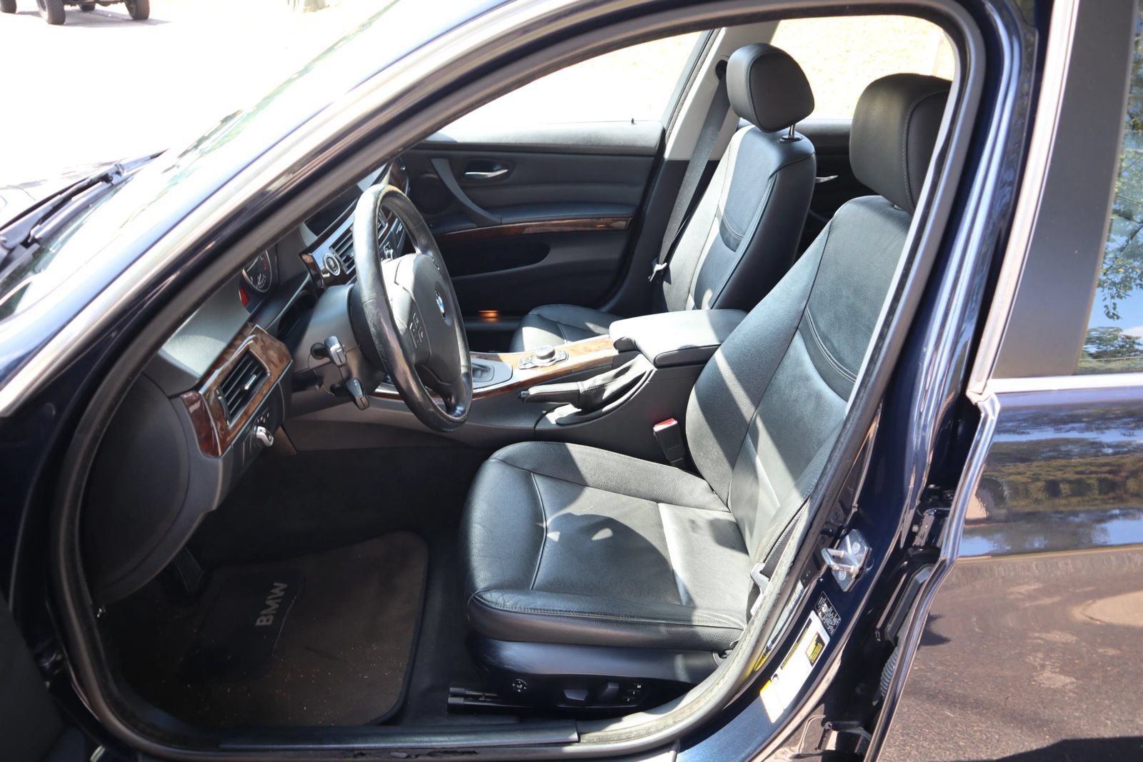 Used 2010 BMW 335d Sedan RWD image 9