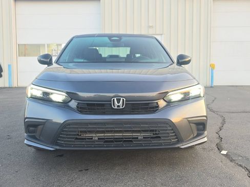 Used 2024 Honda Civic Sport image 2