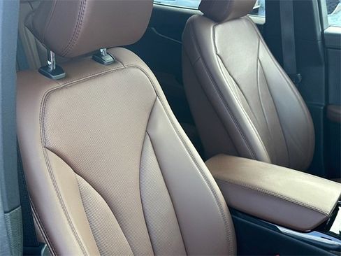 Used 2022 Lincoln Nautilus Reserve w/ Equipment Group 201A image 11