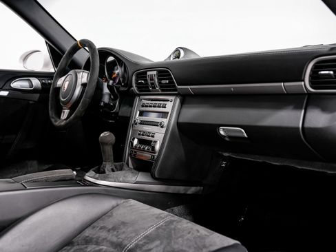 Used 2008 Porsche 911 GT3 RS image 30