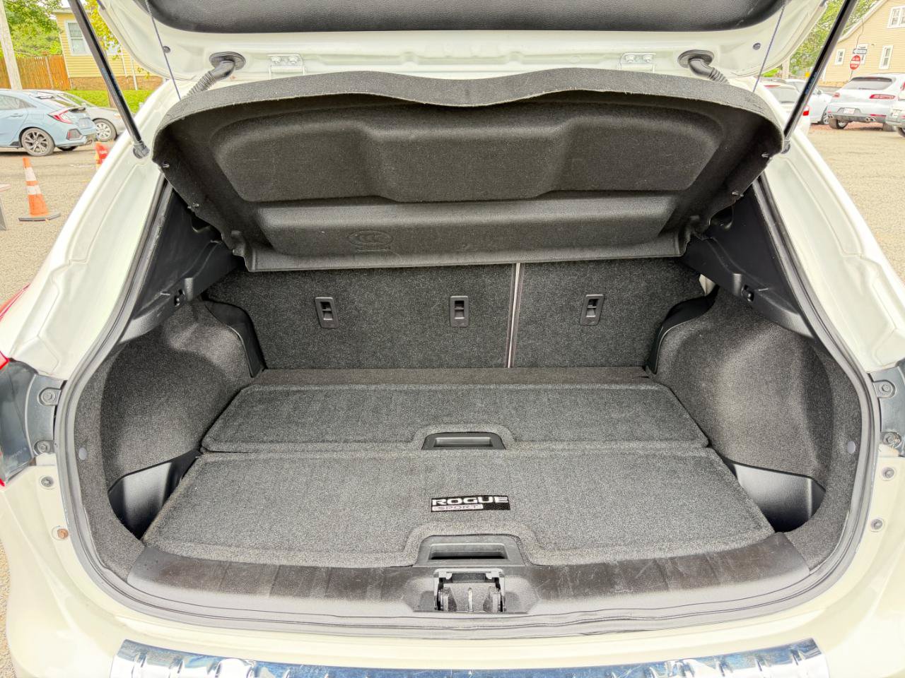 Used 2022 Nissan Rogue Sport SL AWD/4WD image 33