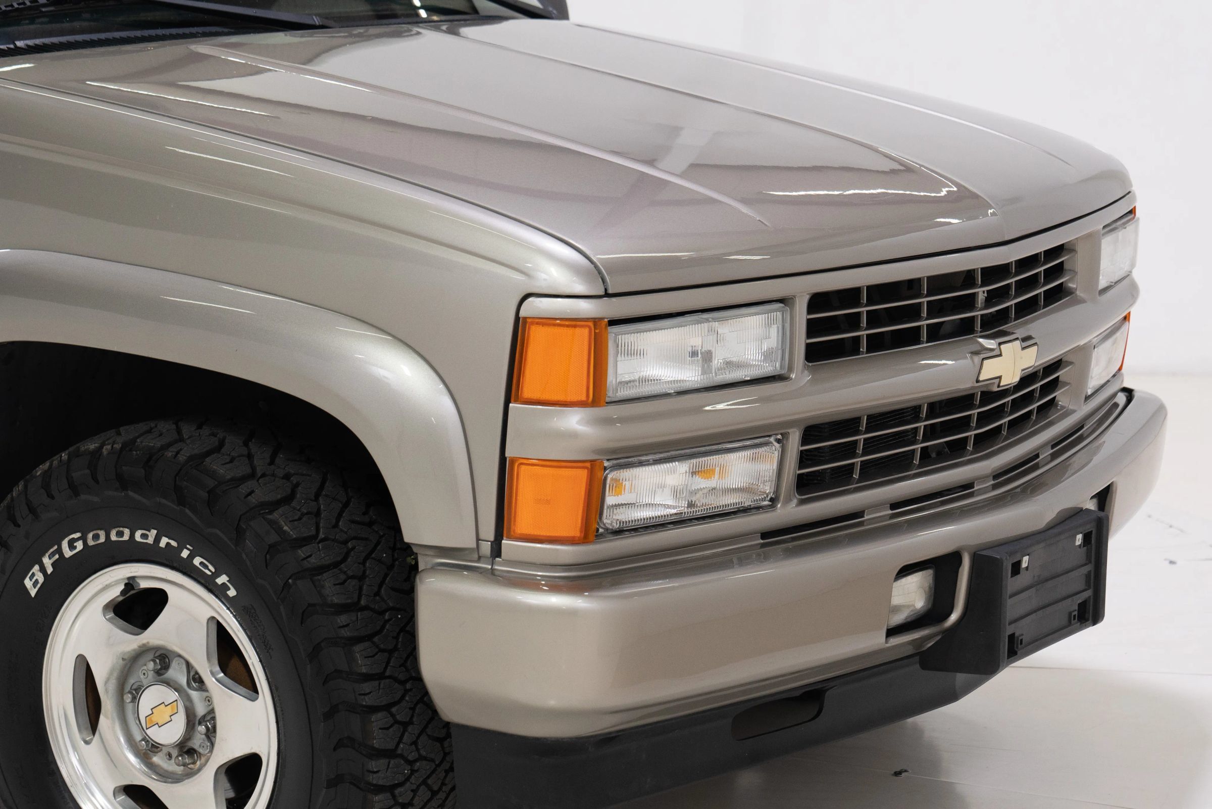 Used 2000 Chevrolet Tahoe Z71 w/ Comfort & Security Pkg AWD/4WD image 62