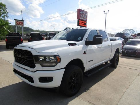 Used 2024 RAM 2500 Big Horn w/ Night Edition AWD/4WD image 1