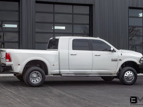 Used 2018 RAM 3500 Laramie AWD/4WD image 10