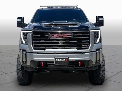 Used 2024 GMC Sierra 2500 AT4 w/ AT4 Premium Plus Package AWD/4WD image 4