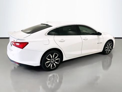Used 2025 Chevrolet Malibu RS w/ LPO, Floor Liner Package FWD image 7