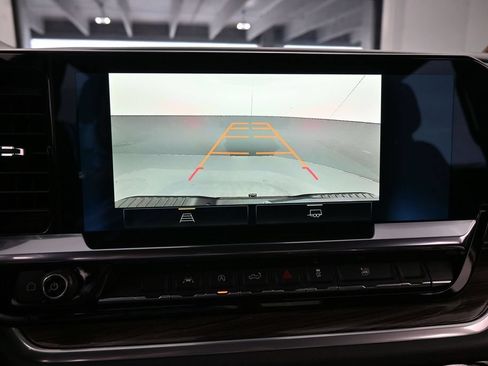 Used 2024 Chevrolet Silverado 1500 RST RWD image 21