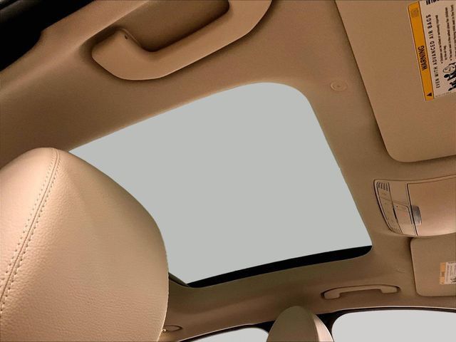 Used 2019 Mercedes-Benz C 300 4MATIC Sedan image 21