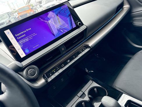 Used 2024 Toyota Prius Limited image 26