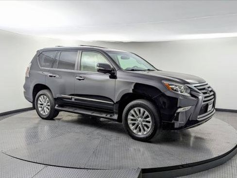 Used 2016 Lexus GX 460 w/ Premium Package image 9