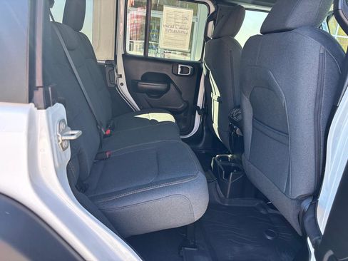 Used 2024 Jeep Wrangler Unlimited Sport image 11