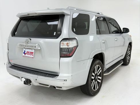 Used 2018 Toyota 4Runner Limited AWD/4WD image 20