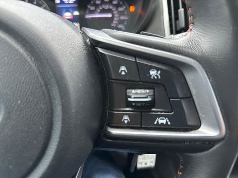 Used 2018 Subaru Crosstrek 2.0i Premium w/ Eyesight System image 25