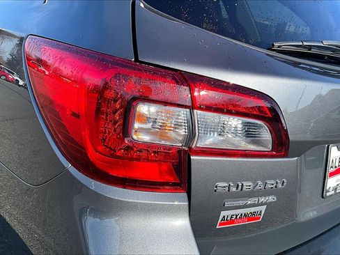 Used 2018 Subaru Outback 2.5i Limited image 27