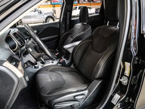 Used 2016 Jeep Cherokee Latitude image 29