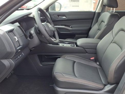 New 2026 Nissan Pathfinder SL image 26