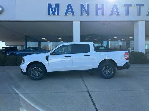 New 2025 Ford Maverick XLT w/ XLT Luxury Package image 4