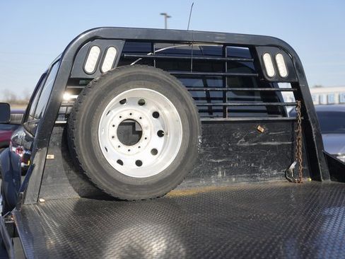 Used 2020 RAM 5500 Tradesman w/ Safety Group image 32