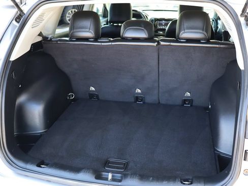 Used 2020 Jeep Compass Latitude FWD image 24