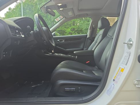 Used 2024 Honda Civic Touring image 14