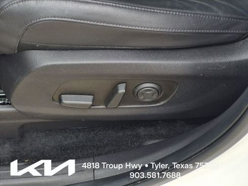 Used 2024 Kia Carnival SX Prestige FWD image 23