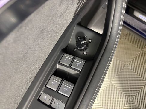 Used 2022 Audi e-tron GT Prestige w/ Prestige Package image 11