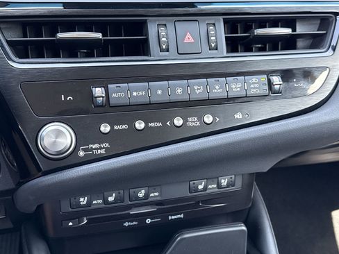 Used 2022 Lexus ES 350 w/ Premium Package FWD image 28